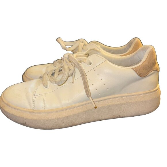 Time and Tru Sneakers Women's size 8 US Classic Court Casual White Gold - Picture 1 of 13